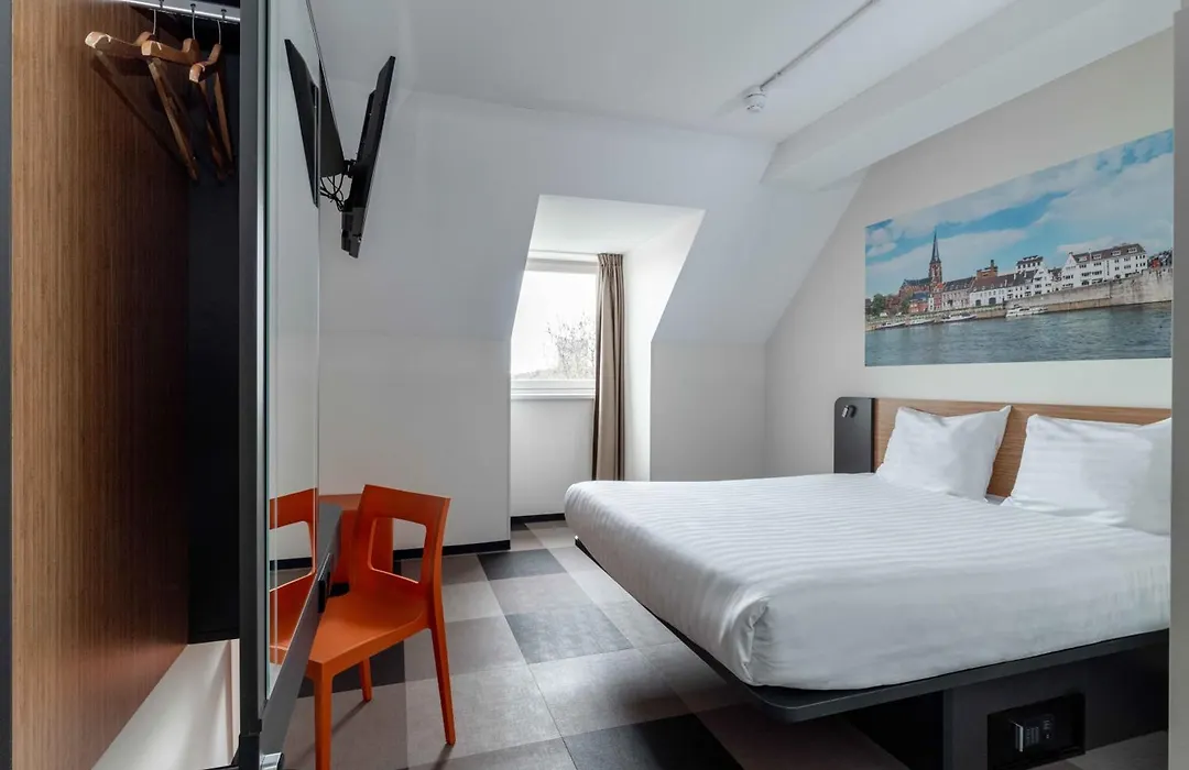 easyHotel Maastricht City Centre-1